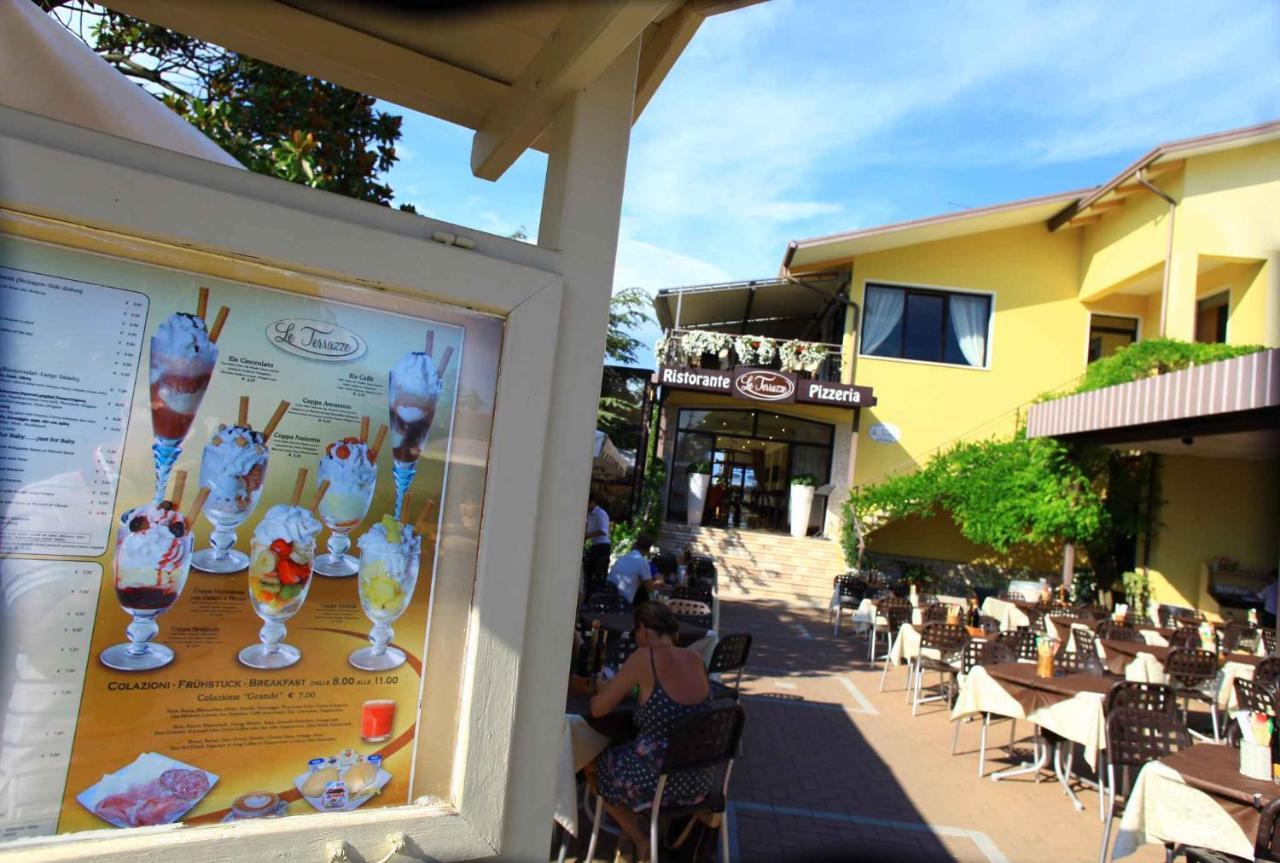 Camping Bella Italia In Peschiera Del Garda - Gardasee Bagian luar foto